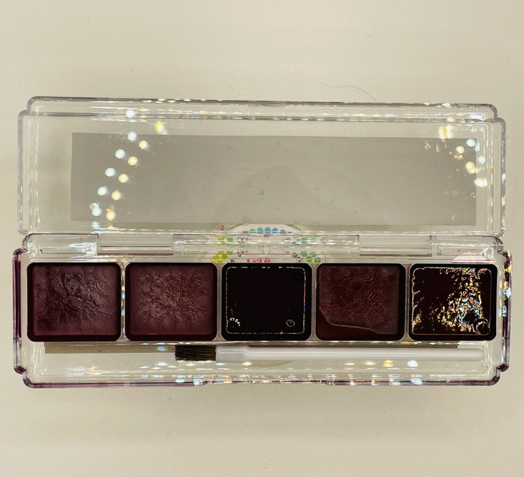 The Luxe 5 Blood Alcohol Activated Palette