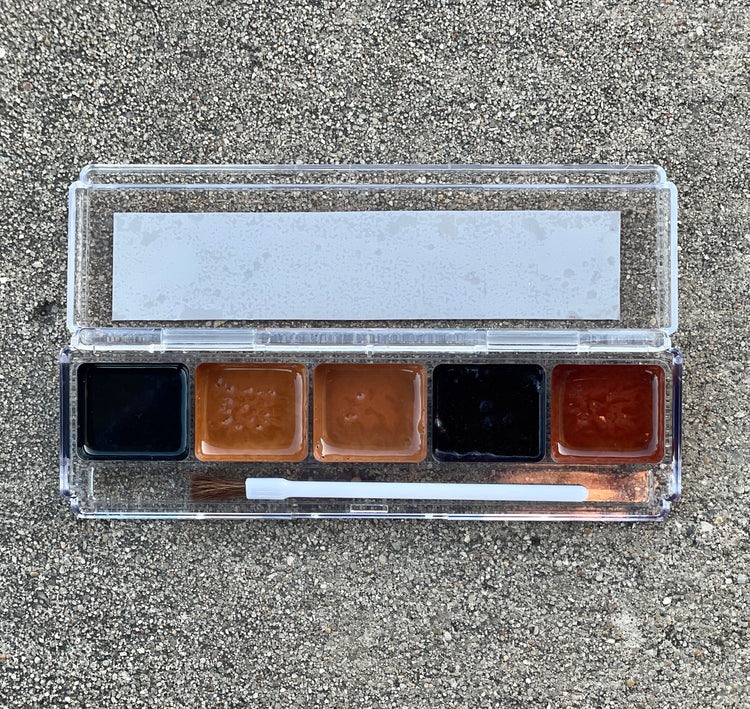 The Luxe 5 Grunge Tooth Alcohol Activated Palette